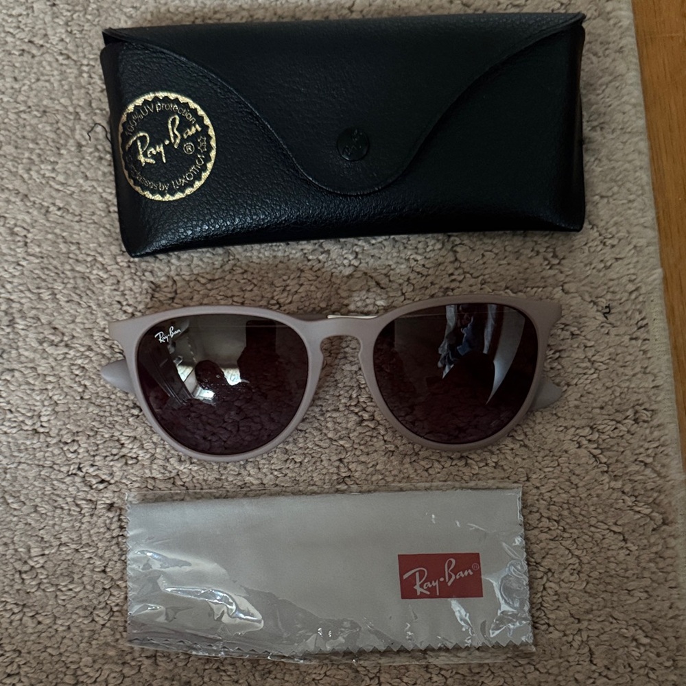 Ray-Ban Women's Sunglasses - Cream Frame with Dark Lenses
